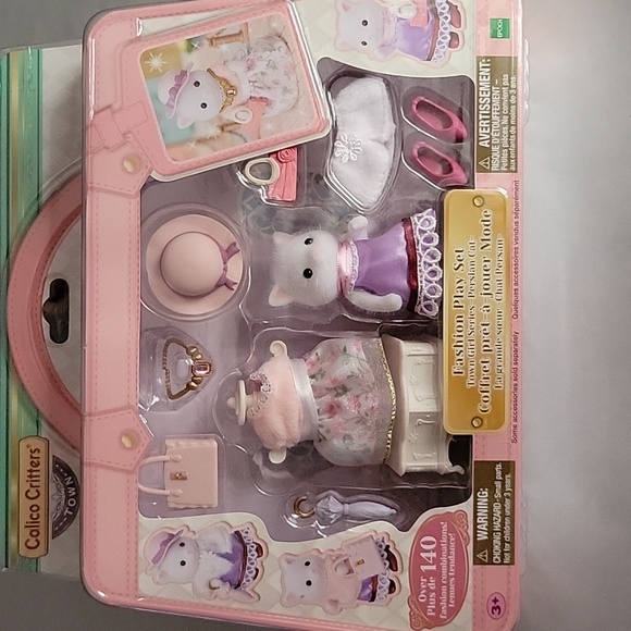 Calico Critters Fashion Play Set - Town Girl Series - Persian Cat - Picture 1 of 11